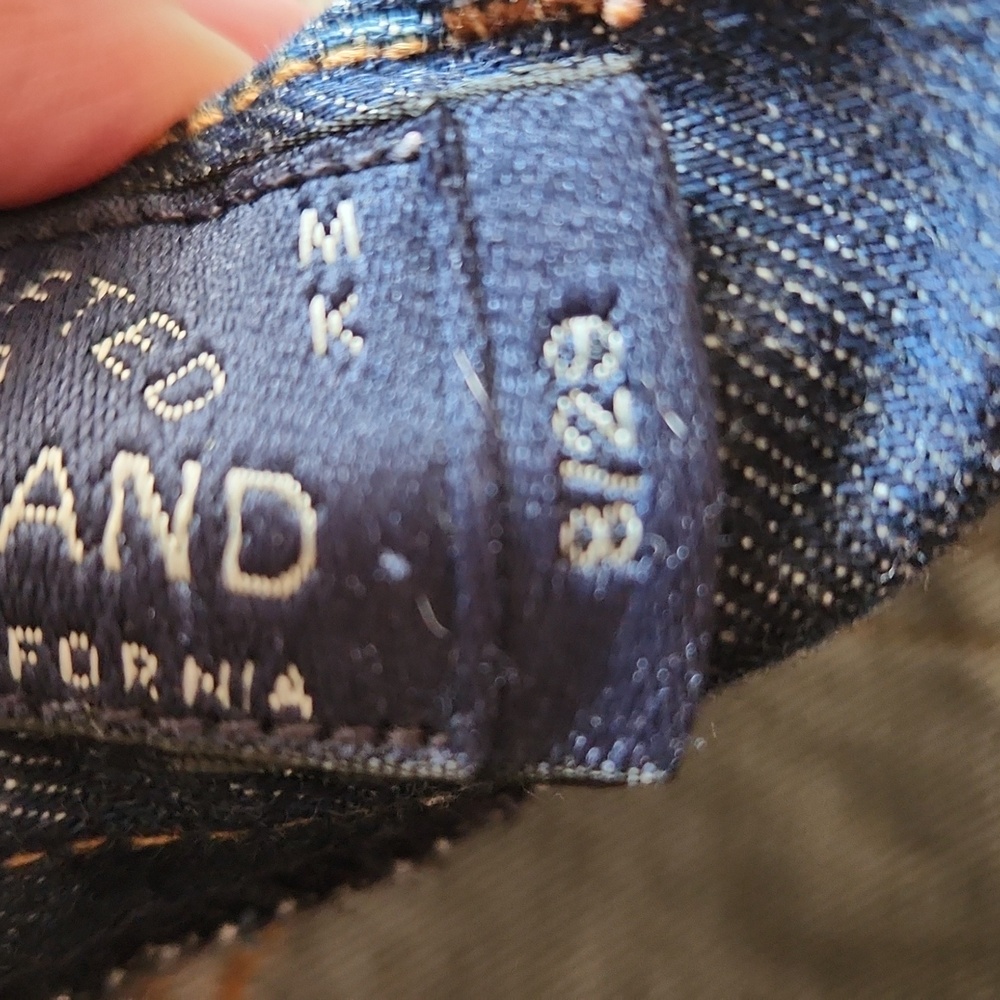 LUCKY BRAND womans size 8 dark wash capri - Picture 5 of 7